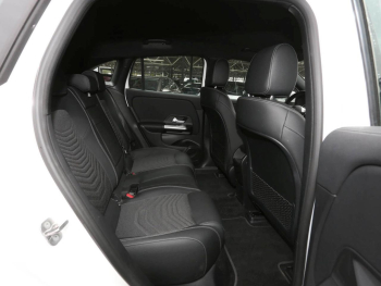 Mercedes-Benz EQA 300 4M Progressive Navi ParkP EasyP Kamera