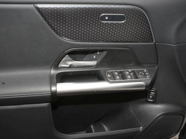 Mercedes-Benz EQA 300 4M Progressive Navi ParkP EasyP Kamera