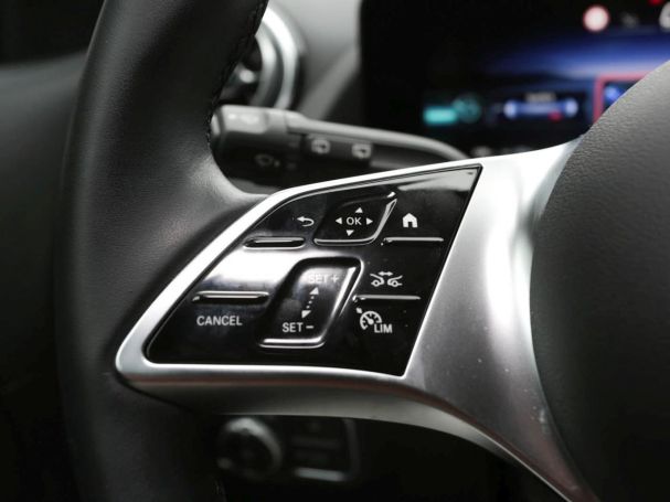 Mercedes-Benz EQA 300 4M Progressive Navi ParkP EasyP Kamera