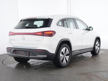 Mercedes-Benz EQA 300 4M Progressive Navi ParkP EasyP Kamera