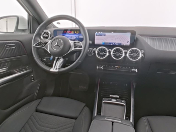 Mercedes-Benz EQA 300 4M Progressive Navi ParkP EasyP Kamera