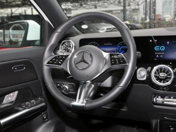 Mercedes-Benz EQA 300 4M Progressive Navi ParkP EasyP Kamera
