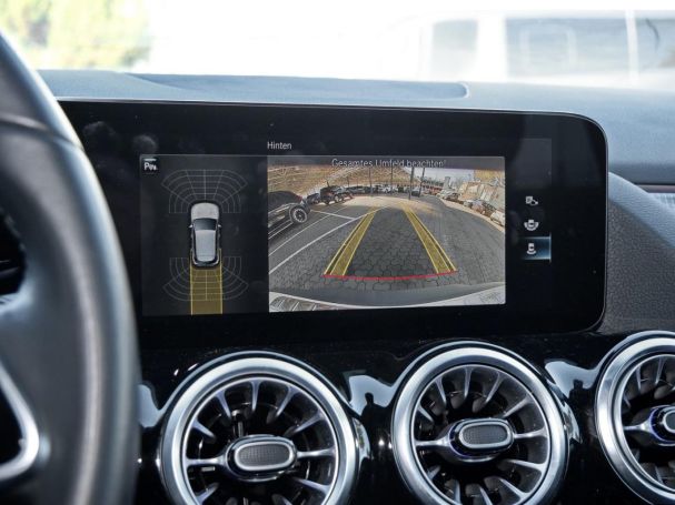 Mercedes-Benz EQA 300 4M Progressive Night Kamera AMG Felgen