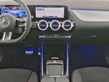 Mercedes-Benz EQA 300 4M AMG Night Navi Panorama EasyPack 360°