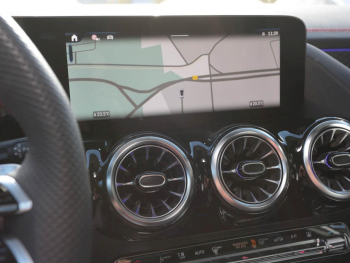 Mercedes-Benz EQA 350 4M AMG Night Panorama Kamera Easy-Pack