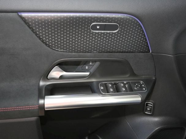 Mercedes-Benz EQA 350 4M AMG Night Panorama Kamera Easy-Pack