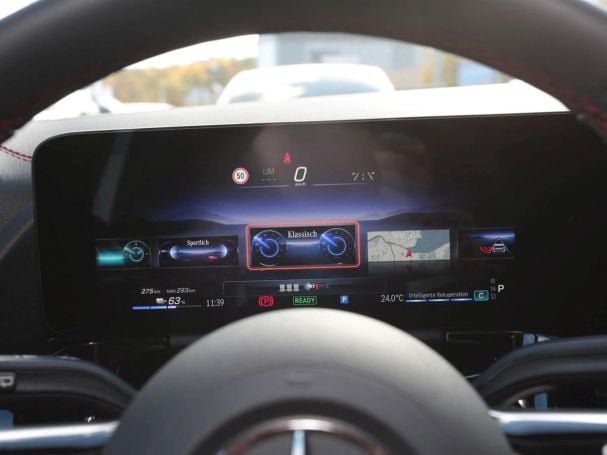 Mercedes-Benz EQA 350 4M AMG Night Panorama Kamera Easy-Pack