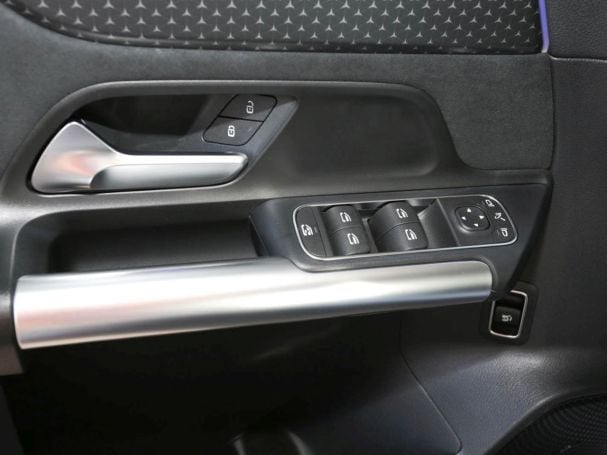 Mercedes-Benz EQA 350 4M AMG Night Panorama Kamera Easy-Pack