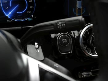 Mercedes-Benz EQA 350 4M Progressive MBUX Navi Panorama Kamera