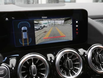 Mercedes-Benz EQA 350 4M Progressive MBUX Navi Panorama Kamera