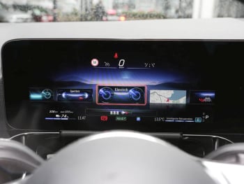 Mercedes-Benz EQA 350 4M Progressive MBUX Navi Panorama Kamera