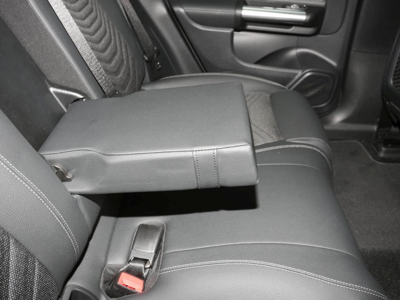 Mercedes-Benz EQA 350 4M Progressive MBUX Navi Panorama Kamera