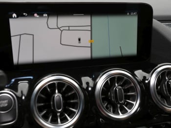 Mercedes-Benz EQA 350 4M Progressive MBUX Navi Panorama Kamera