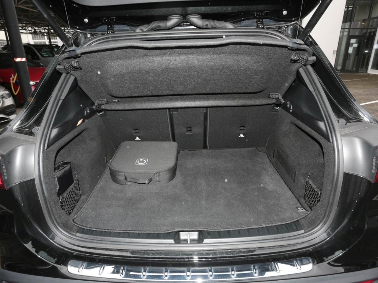 Mercedes-Benz EQA 350 4M Progressive MBUX Navi Panorama Kamera