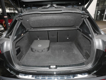 Mercedes-Benz EQA 350 4M Progressive MBUX Navi Panorama Kamera