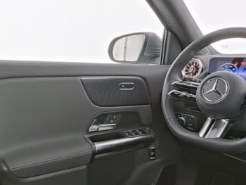 Mercedes-Benz EQA 350 4M Electric Art MBUXNavi-Prem. Kamera