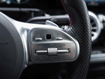 Mercedes-Benz EQA 350 4M AMG Night Panorama 360° EasyPack AHK