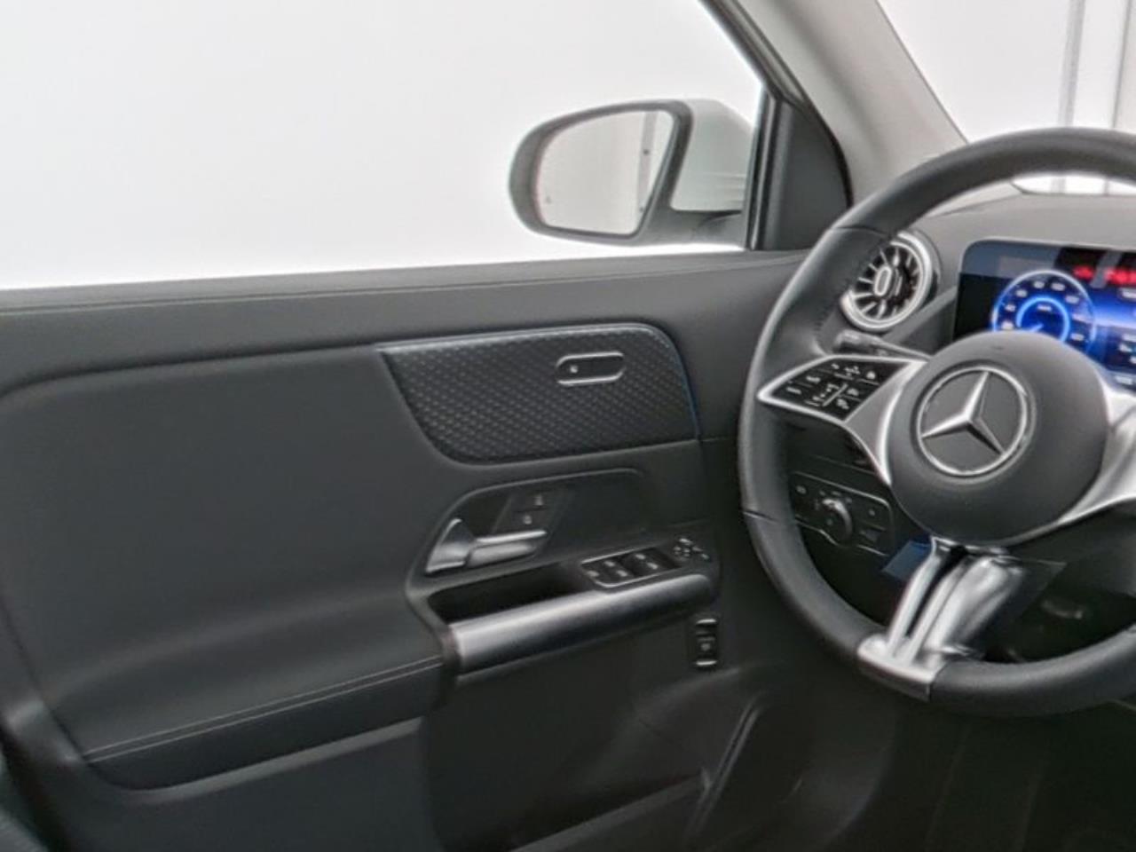 Mercedes-Benz EQA 350 4M Progressive MBUXNavi-Prem. EasyP 360°
