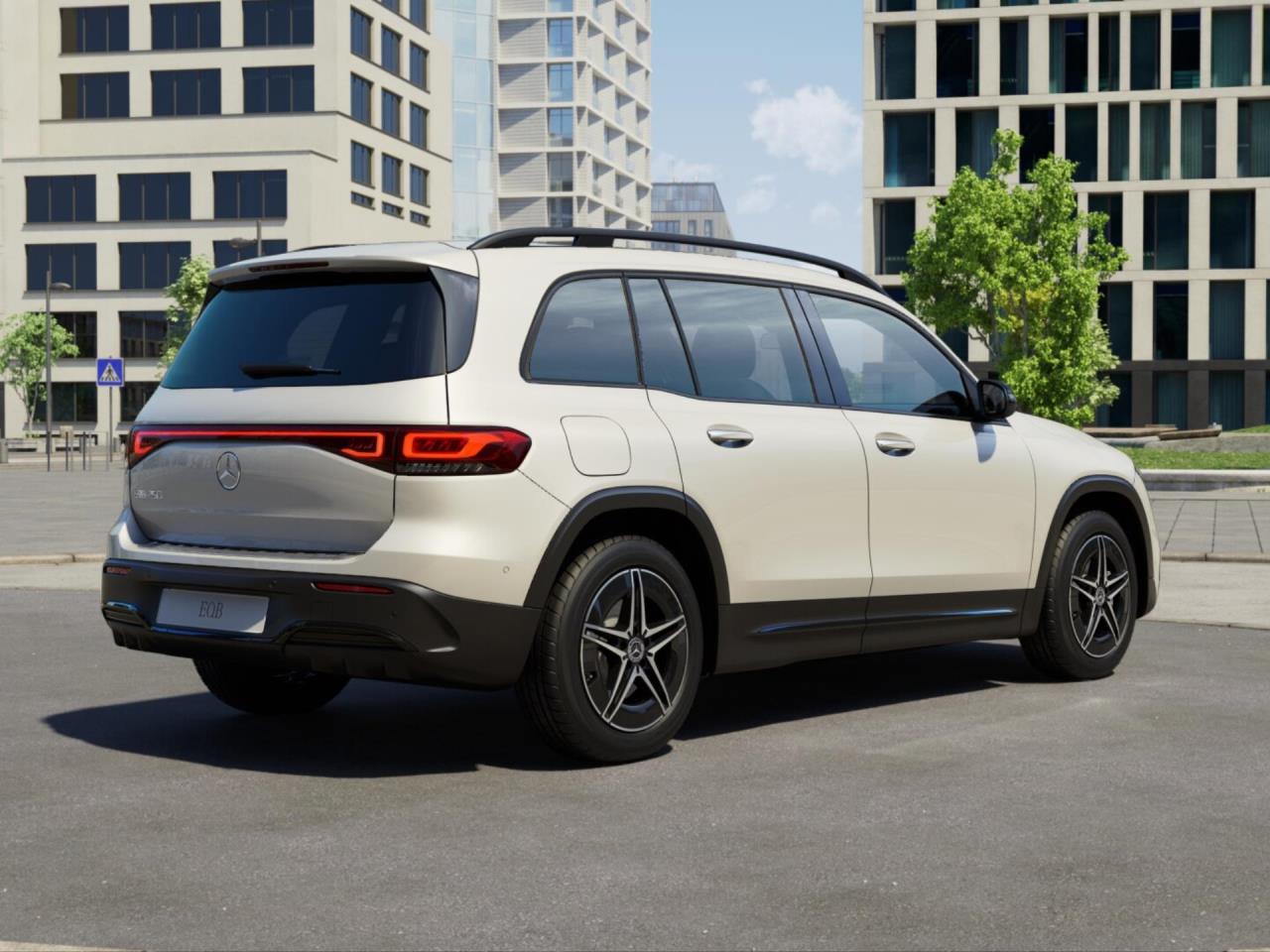 Mercedes-Benz EQB 250 AMG Night HUD Distronic Panorama Kamera