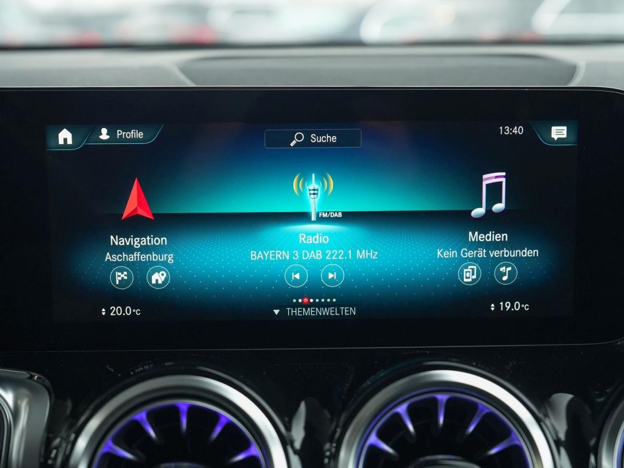 Mercedes-Benz EQB 250 Night Distronic Kamera EasyPack SpiegelP