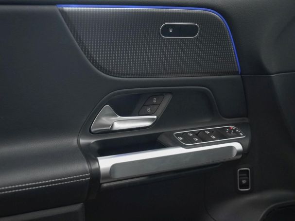 Mercedes-Benz EQB 250 Night Distronic Kamera EasyPack SpiegelP