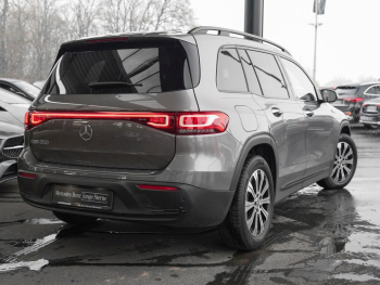 Mercedes-Benz EQB 250 Night Distronic Kamera EasyPack SpiegelP
