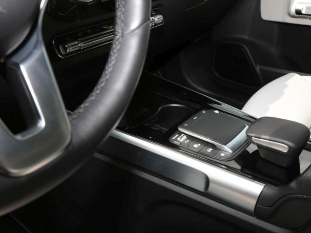 Mercedes-Benz EQB 250 AMG Edition 1 Panorama Easy-Pack 360° Mercedes-Benz EQB 250 AMG Edition 1 Panorama Easy-Pack 360°