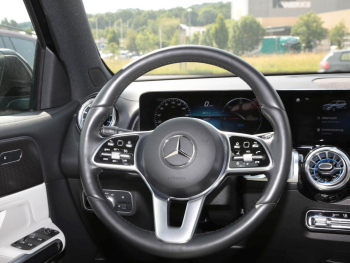 Mercedes-Benz EQB 250 AMG Edition 1 Panorama Easy-Pack 360°
