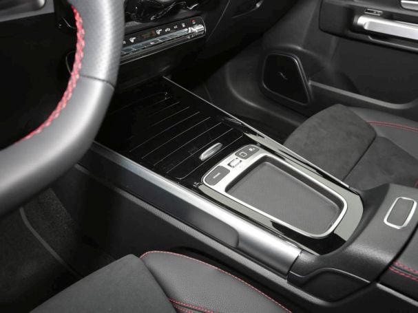 Mercedes-Benz EQB 250+ AMG MBUX Navi-Prem. AHK Memory 360° Mercedes-Benz EQB 250+ AMG MBUX Navi-Prem. AHK Memory 360°