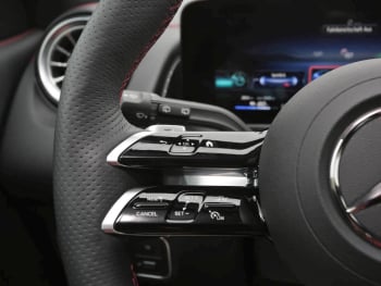 Mercedes-Benz EQB 250+ AMG MBUX Navi-Prem. AHK Memory 360°