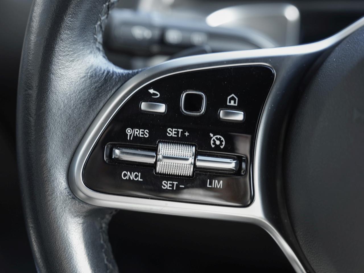 Mercedes-Benz EQB 250 Progressive Navi HeadUp Kamera Spiegel-P