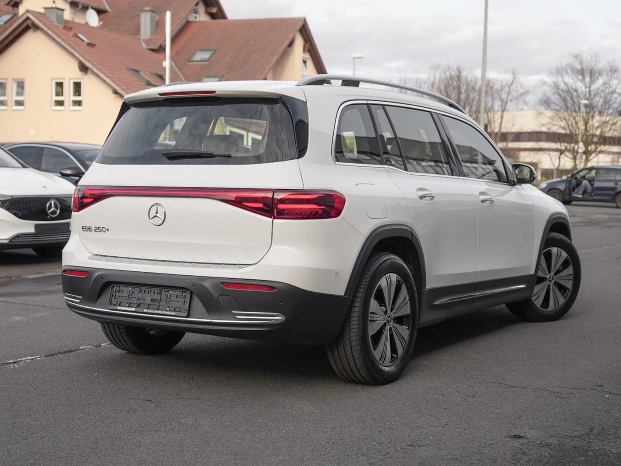 Mercedes-Benz EQB 250+ Progressive Panorama 360° Winterpaket