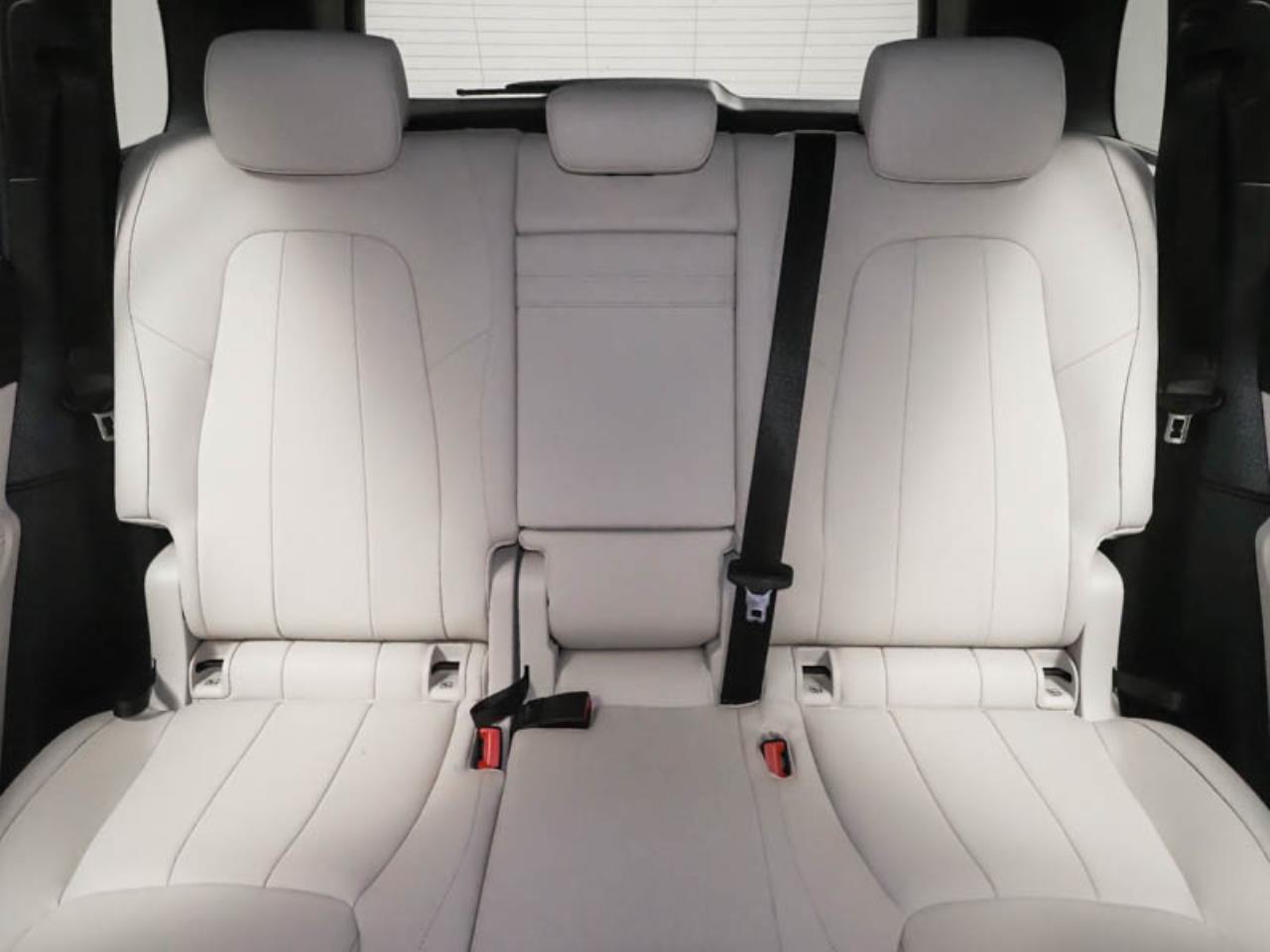 Mercedes-Benz EQB 250+ Progressive Panorama 360° Winterpaket