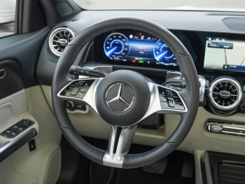 Mercedes-Benz EQB 250+ Progressive Panorama 360° Winterpaket