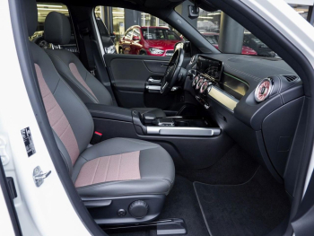 Mercedes-Benz EQB 250 ElectricArt Night Navi Panorama 360°