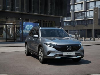 Mercedes-Benz EQB 300 4M Progressive MBUX Navi AHK WinterPaket