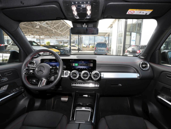 Mercedes-Benz EQB 300 4M AMG Night Burmester Head-Up 360°