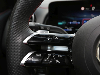 Mercedes-Benz EQB 300 4M AMG Night Burmester Head-Up 360°
