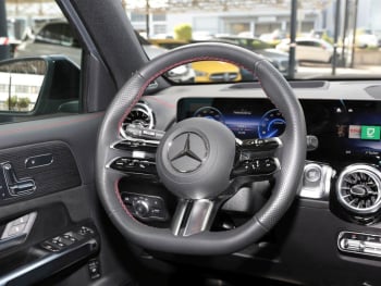 Mercedes-Benz EQB 300 4M AMG Night Burmester Head-Up 360°