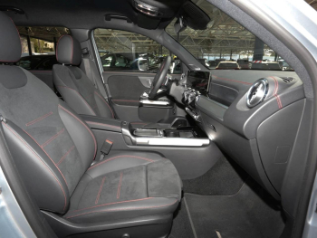 Mercedes-Benz EQB 300 4M AMG Night Burmester Head-Up 360°