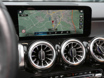 Mercedes-Benz EQB 300 4M Progressive Night Distronic 360°