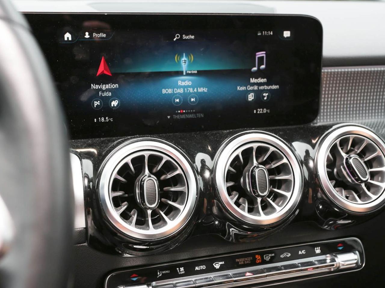 Mercedes-Benz EQB 300 4M Progressive Night Distronic 360°