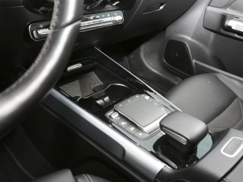 Mercedes-Benz EQB 300 4M Progressive Night Distronic 360°