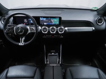 Mercedes-Benz EQB 300 4M Progressive Kamera Easy-Pack 7-Sitzer