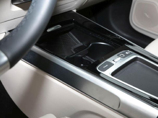 Mercedes-Benz EQB 300 4M Progressive AHK Panorama Kamera EasyP Mercedes-Benz EQB 300 4M Progressive AHK Panorama Kamera EasyP