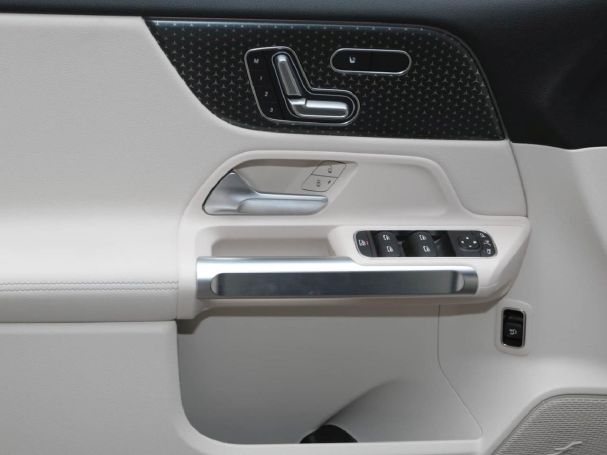 Mercedes-Benz EQB 300 4M Progressive AHK Panorama Kamera EasyP Mercedes-Benz EQB 300 4M Progressive AHK Panorama Kamera EasyP