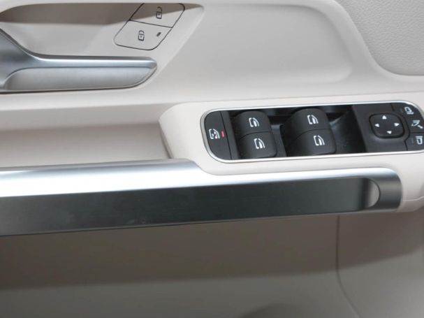 Mercedes-Benz EQB 300 4M Progressive AHK Panorama Kamera EasyP Mercedes-Benz EQB 300 4M Progressive AHK Panorama Kamera EasyP