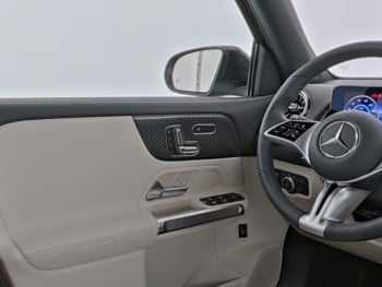 Mercedes-Benz EQB 300 4M Progressive AHK Panorama Kamera EasyP