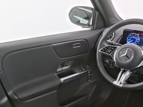 Mercedes-Benz EQB 300 4M Progressive Panorama Distronic Kamera Mercedes-Benz EQB 300 4M Progressive Panorama Distronic Kamera