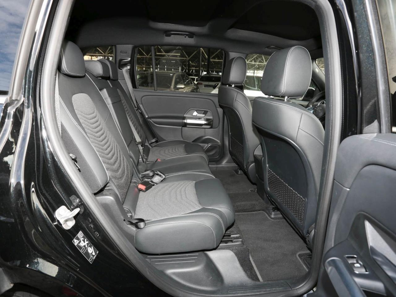 Mercedes-Benz EQB 300 4M Progressive Panorama Distronic Kamera